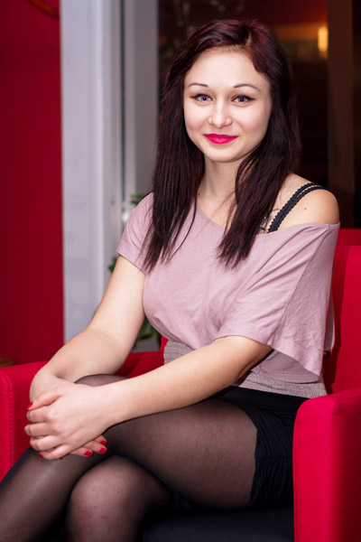 Yuliya 25 years old Ukraine Zaporozhye, Russian bride profile, russianbridesint.com