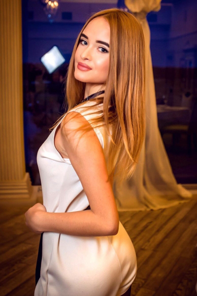 Alena 25 years old Ukraine Kharkov, Russian bride profile, russianbridesint.com
