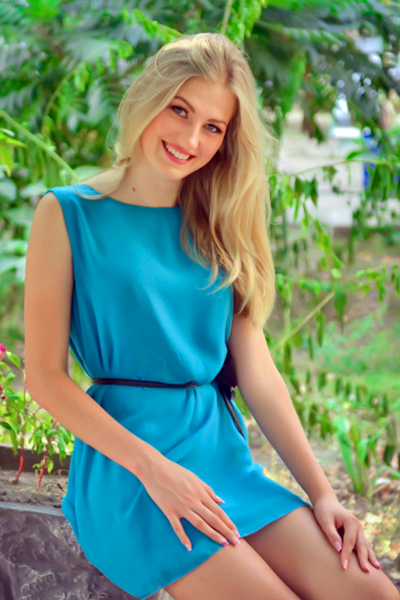 Alena 29 years old Ukraine Kharkov, Russian bride profile, russianbridesint.com